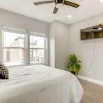 3 Mi To Center City Modern Gem With Rooftop Patio