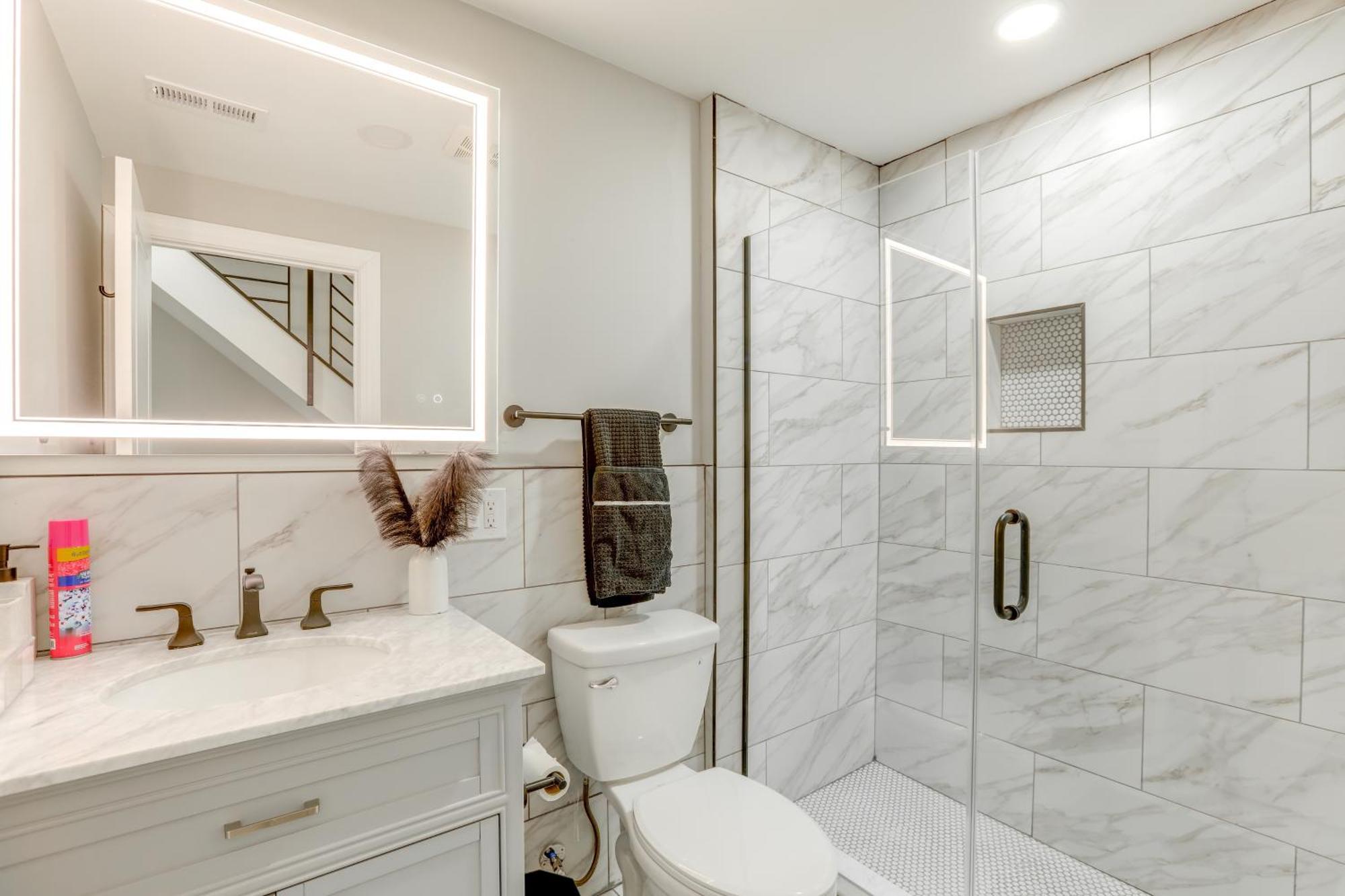 Holiday home 3 Mi To Center Modern Gem With Rooftop Patio Philadelphia